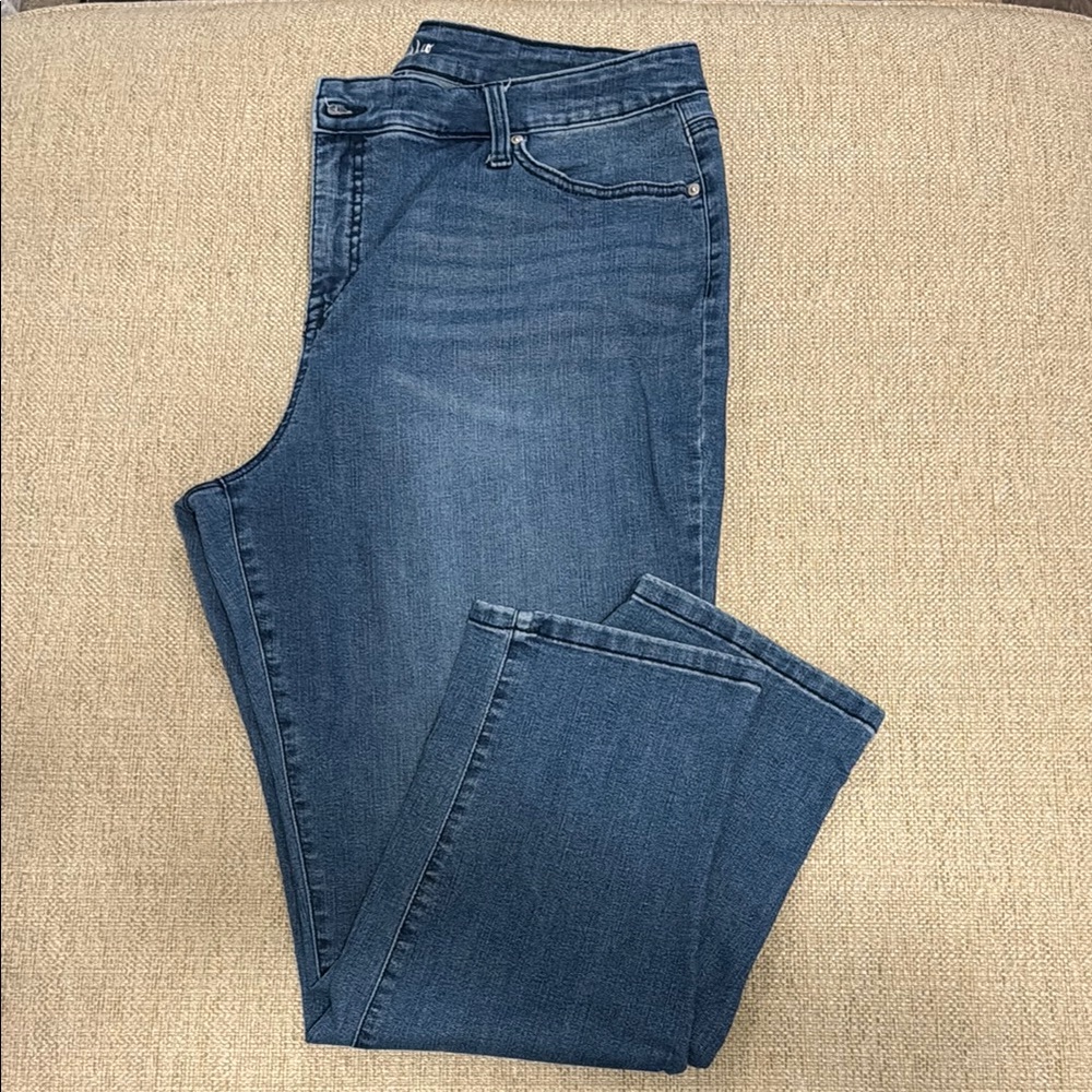 Style & Co Curvy Girlfriend Jeans Size 18